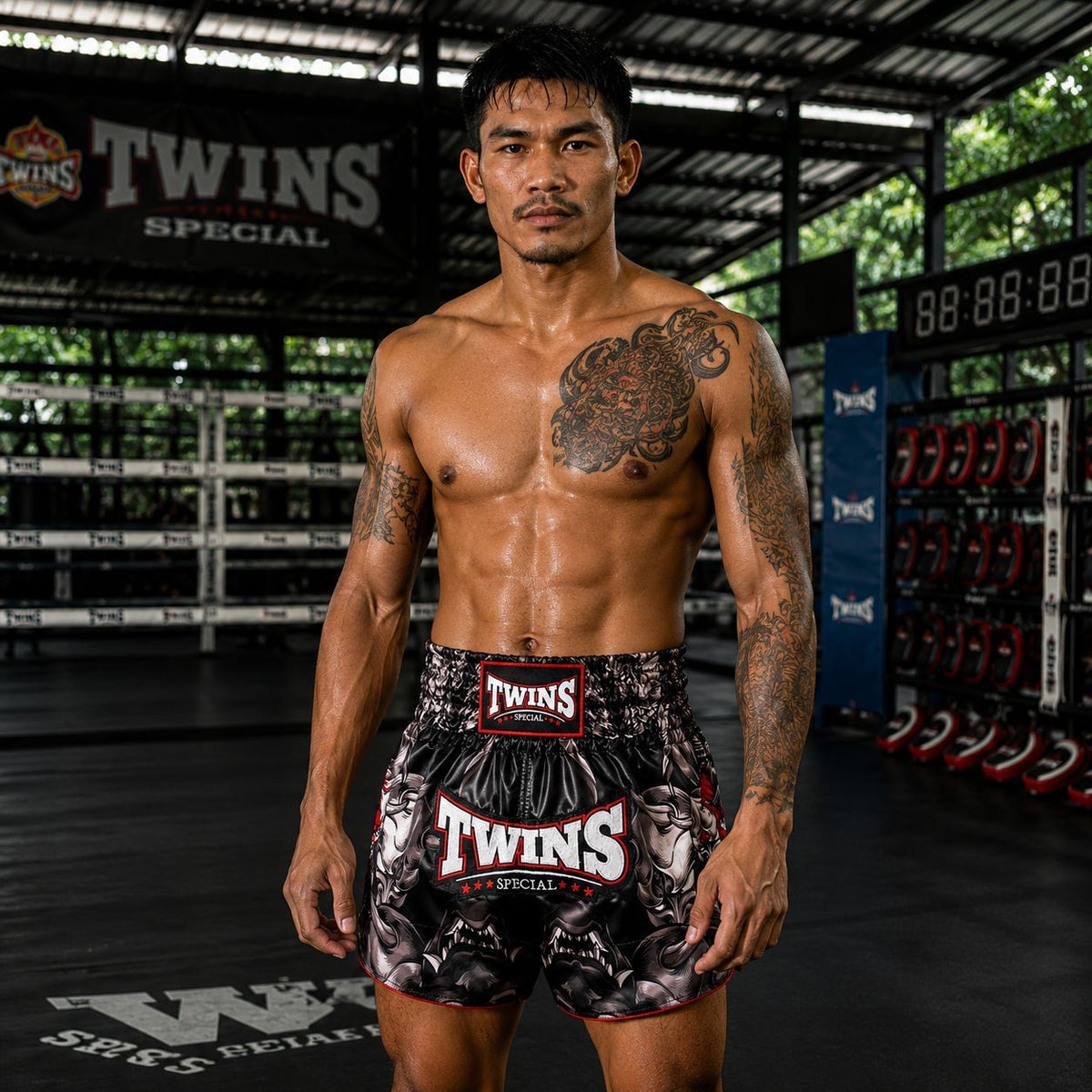 Twins Muay Thai Shorts TTBL Kabuki - Zwart