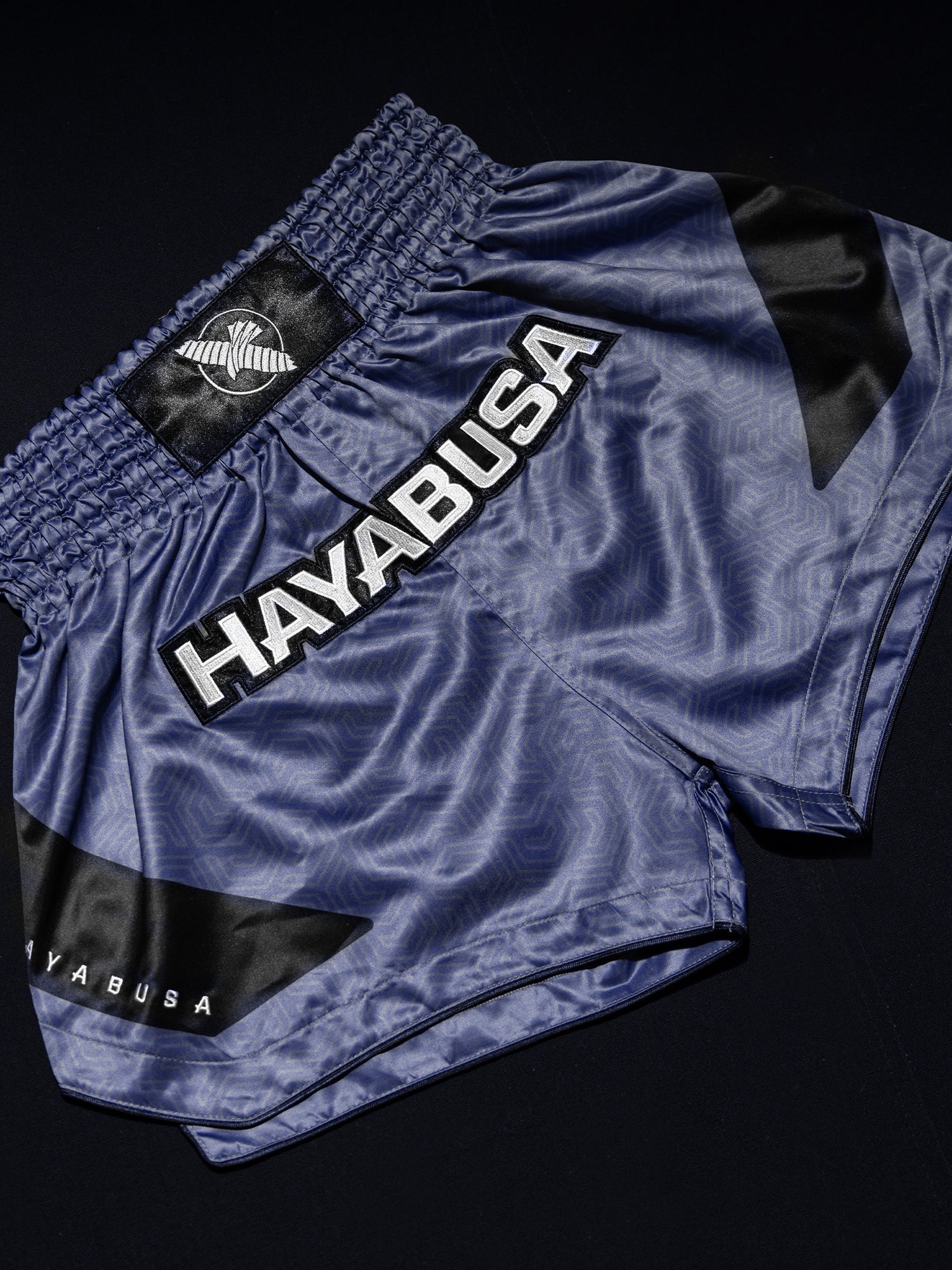 Pantaloni scurți Muay Thai Hayabusa Core – Albastru Închis