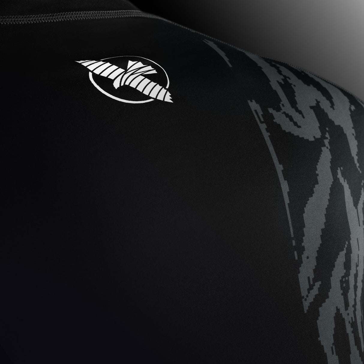 Hayabusa Rashguard Apex Lange Mouwen - Carbon Zwart