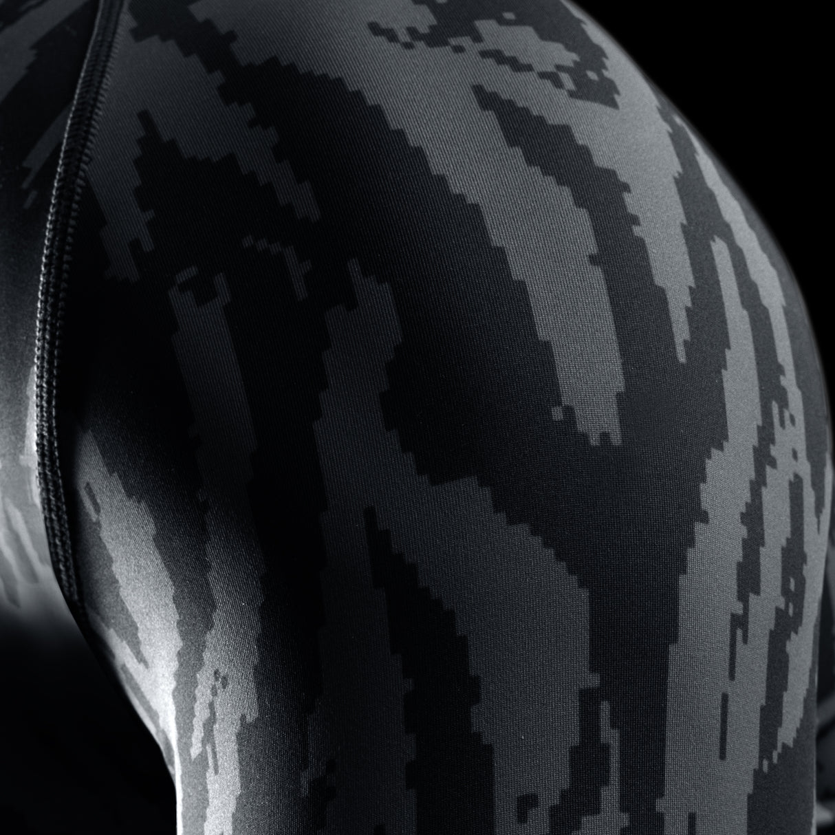 Hayabusa Rashguard Apex Korte Mouwen - Carbon Zwart