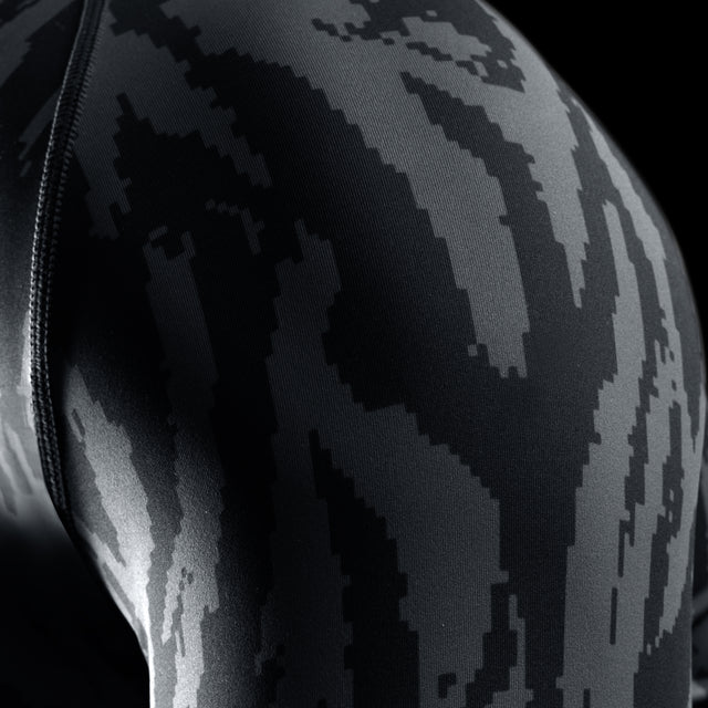 Hayabusa Rashguard Apex Kurzarm – Carbon Schwarz