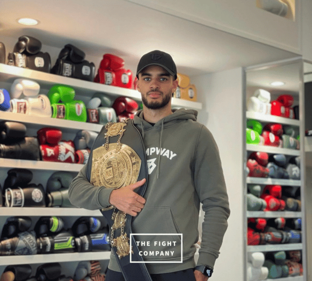 Winkel van The Fight Company in het magazijn in Groningen