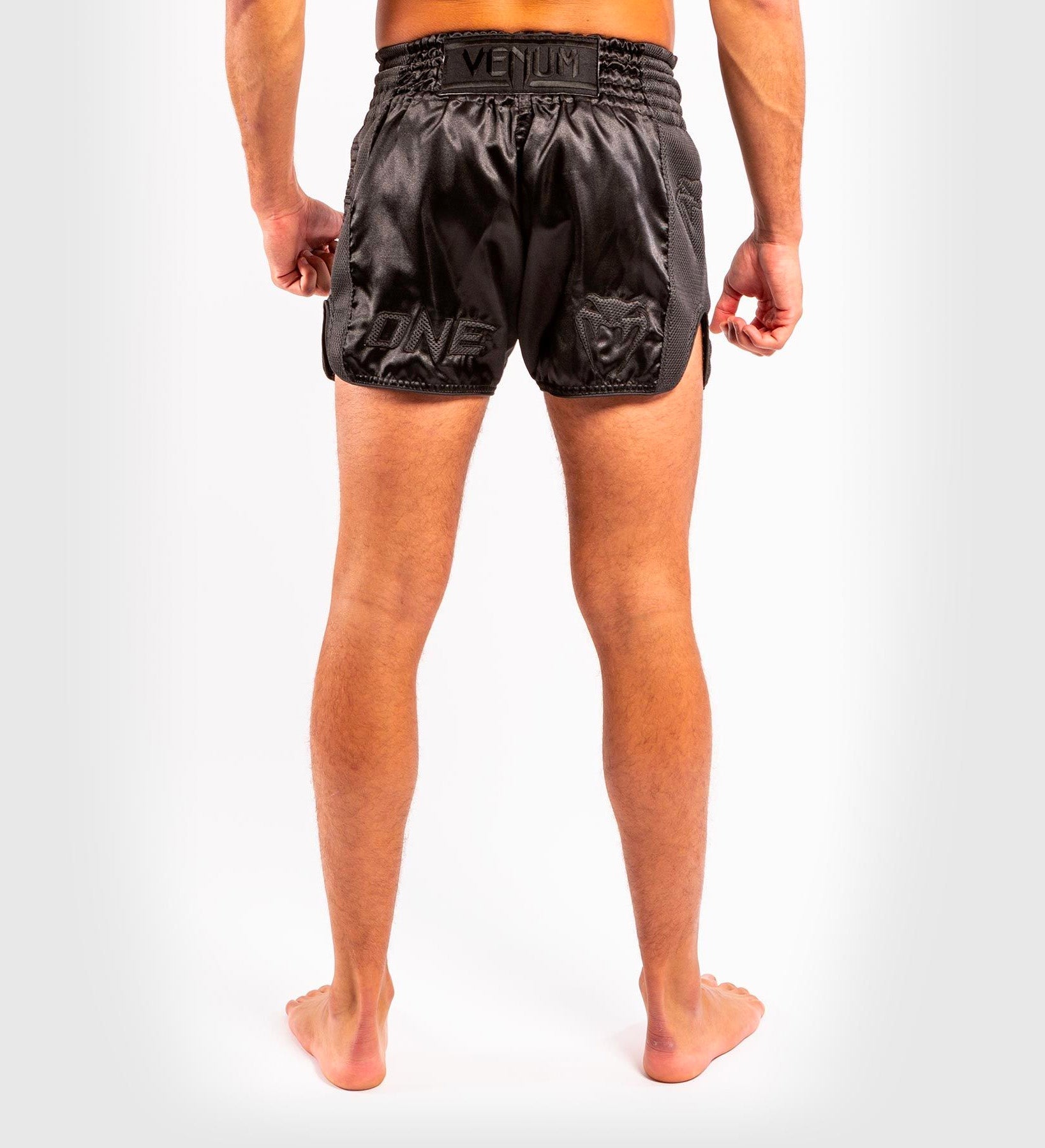 One FC Venum Kickboks Broekje - Zwart - Shorts