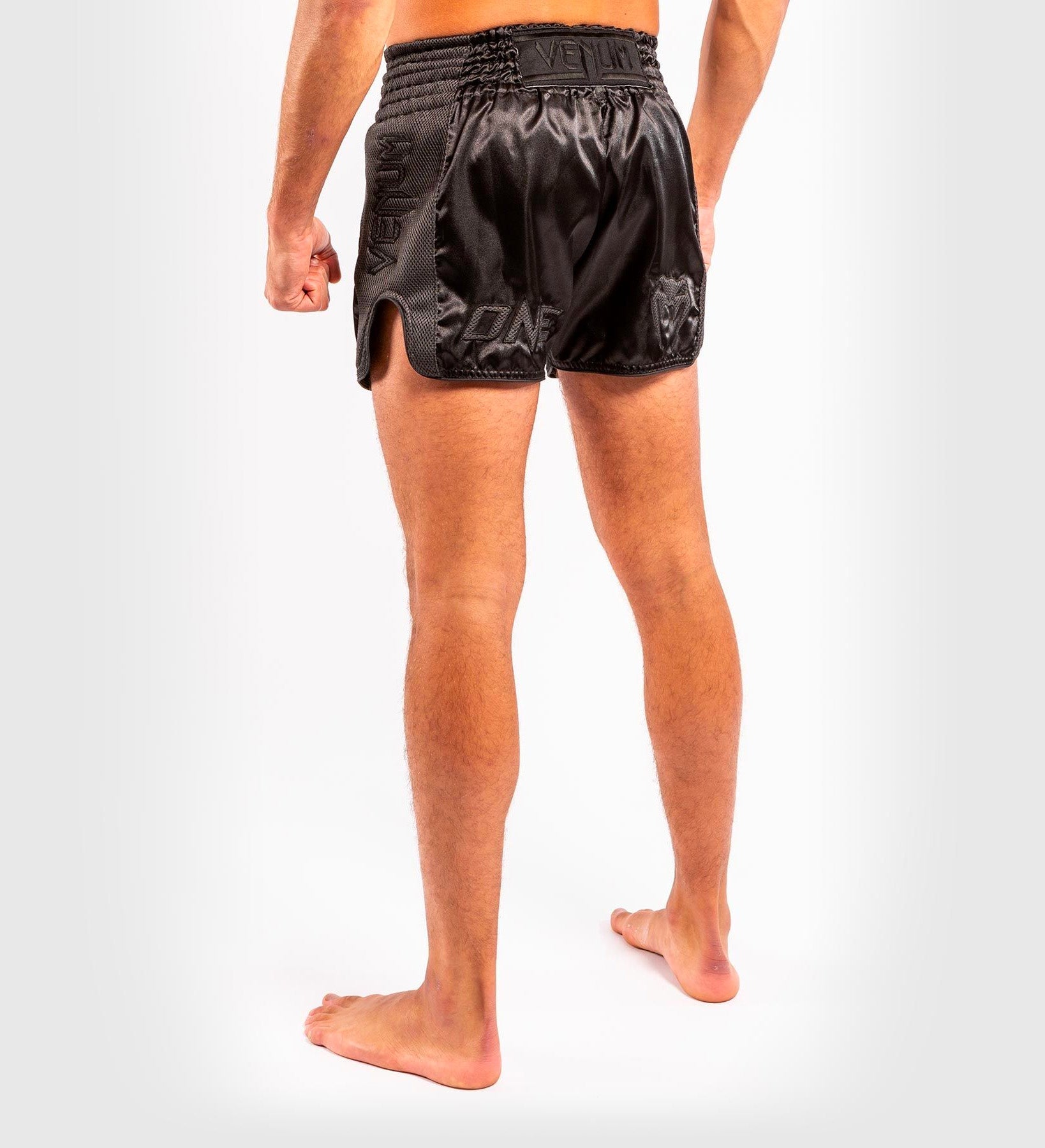 One FC Venum Kickboks Broekje - Zwart - Shorts