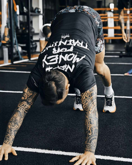 T-shirt de treino Phantom Athletics EVO Need Money For Training – Preto
