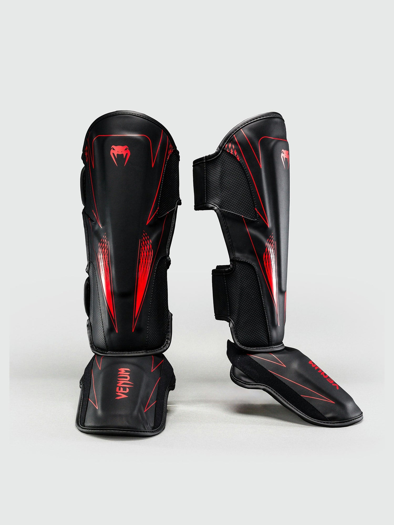 Venum Scheenbeschermers Amazonia Reborn - Zwart/Rood