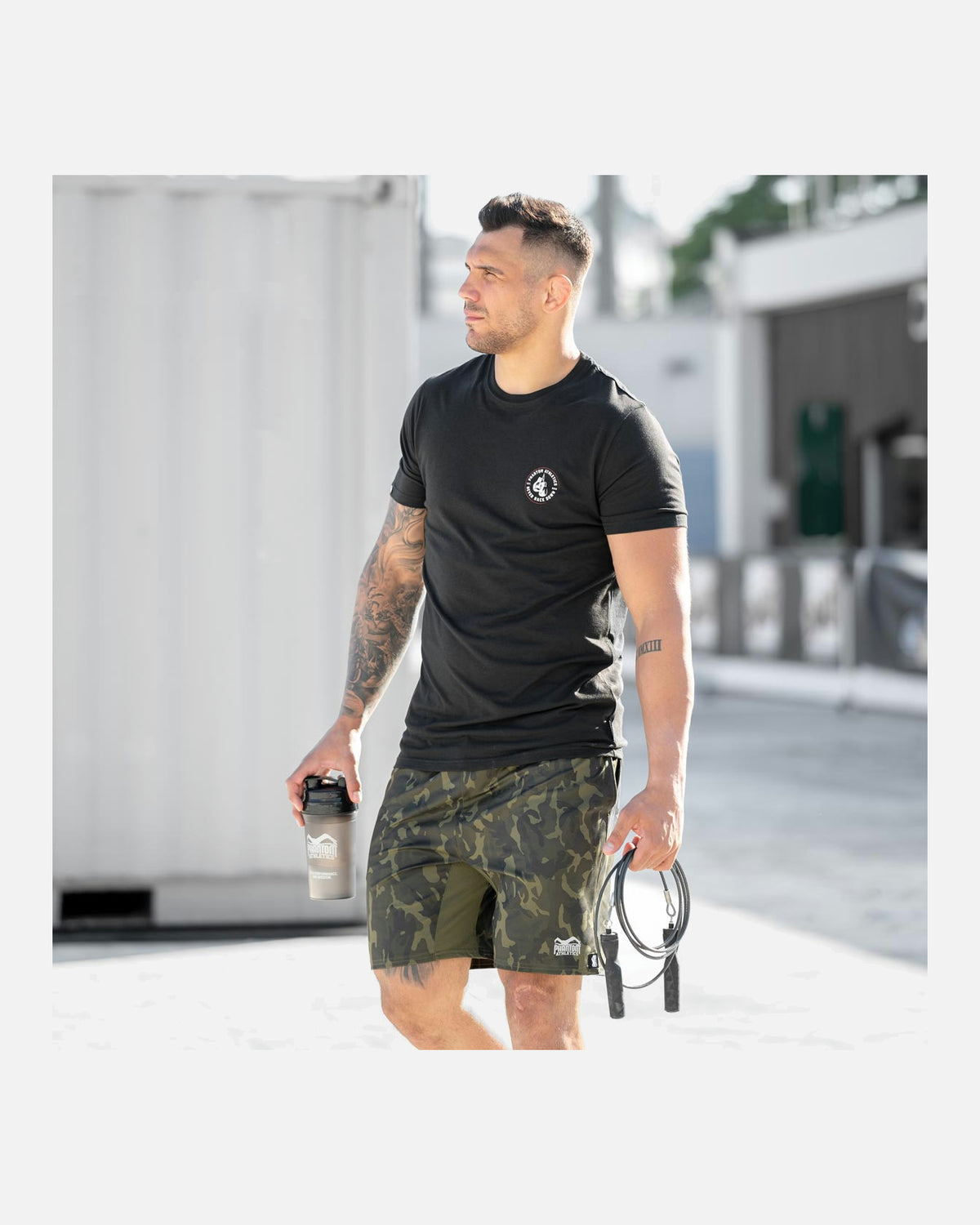 Phantom Athletics T-Shirt Never Back Down - Zwart