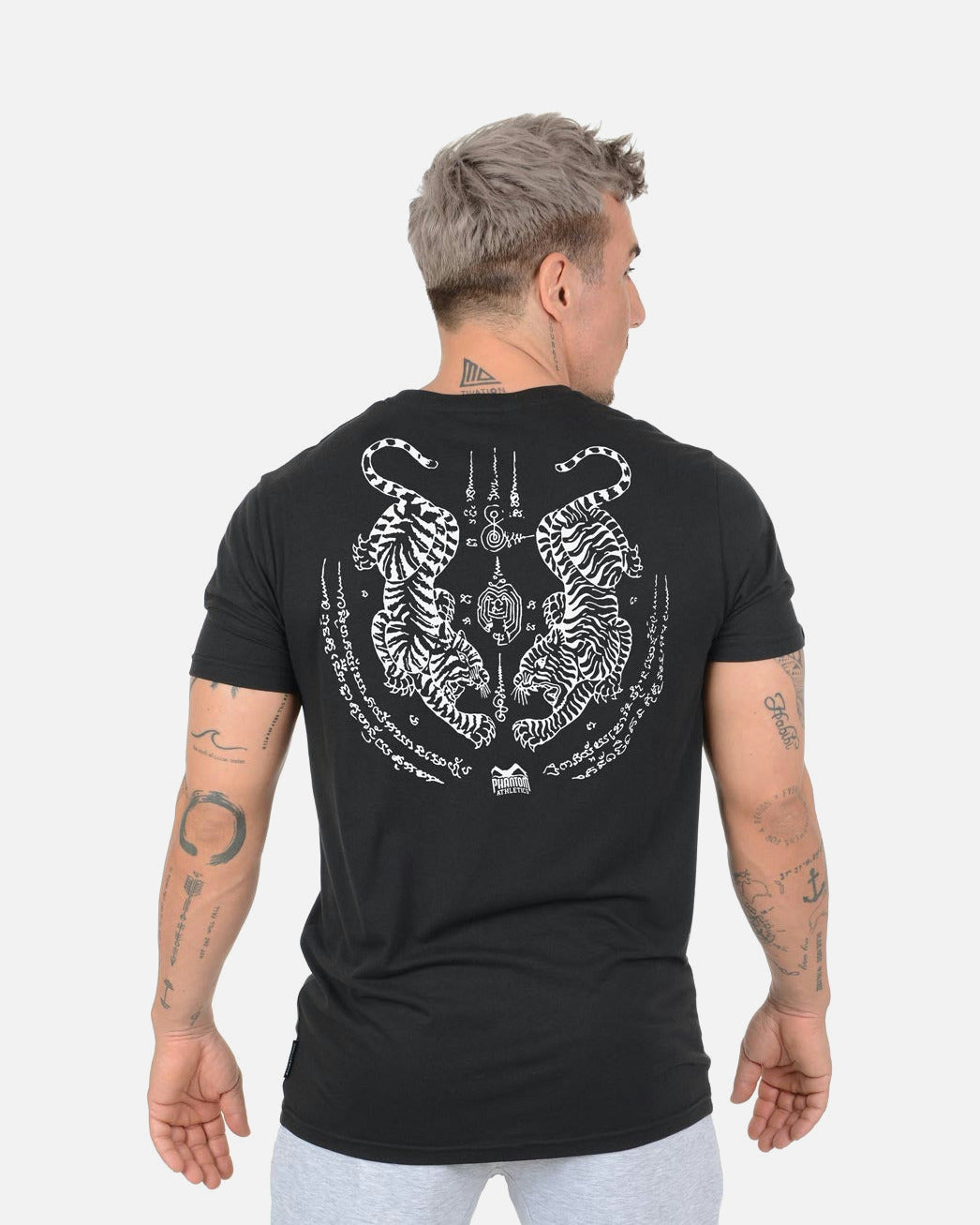 Phantom Athletics T-Shirt Sak Yant - Zwart