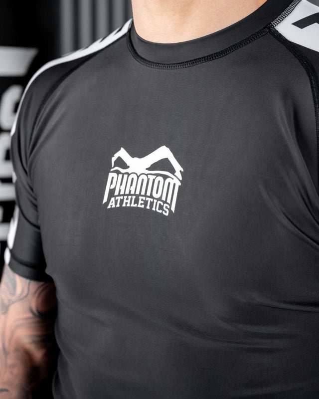 Phantom Athletics Rashguard EVO Apex Korte Mouwen - Zwart