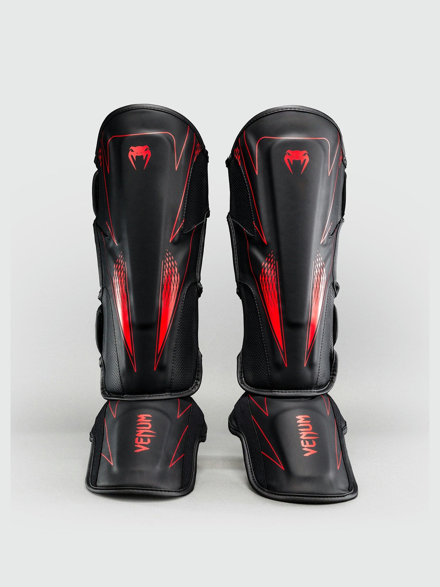 Venum Scheenbeschermers Amazonia Reborn - Zwart/Rood