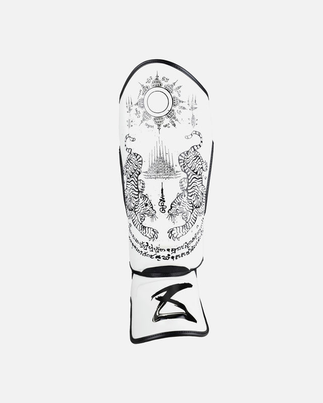 Espinilleras 8 WEAPONS Sak Yant Tigers – Blanco/Negro