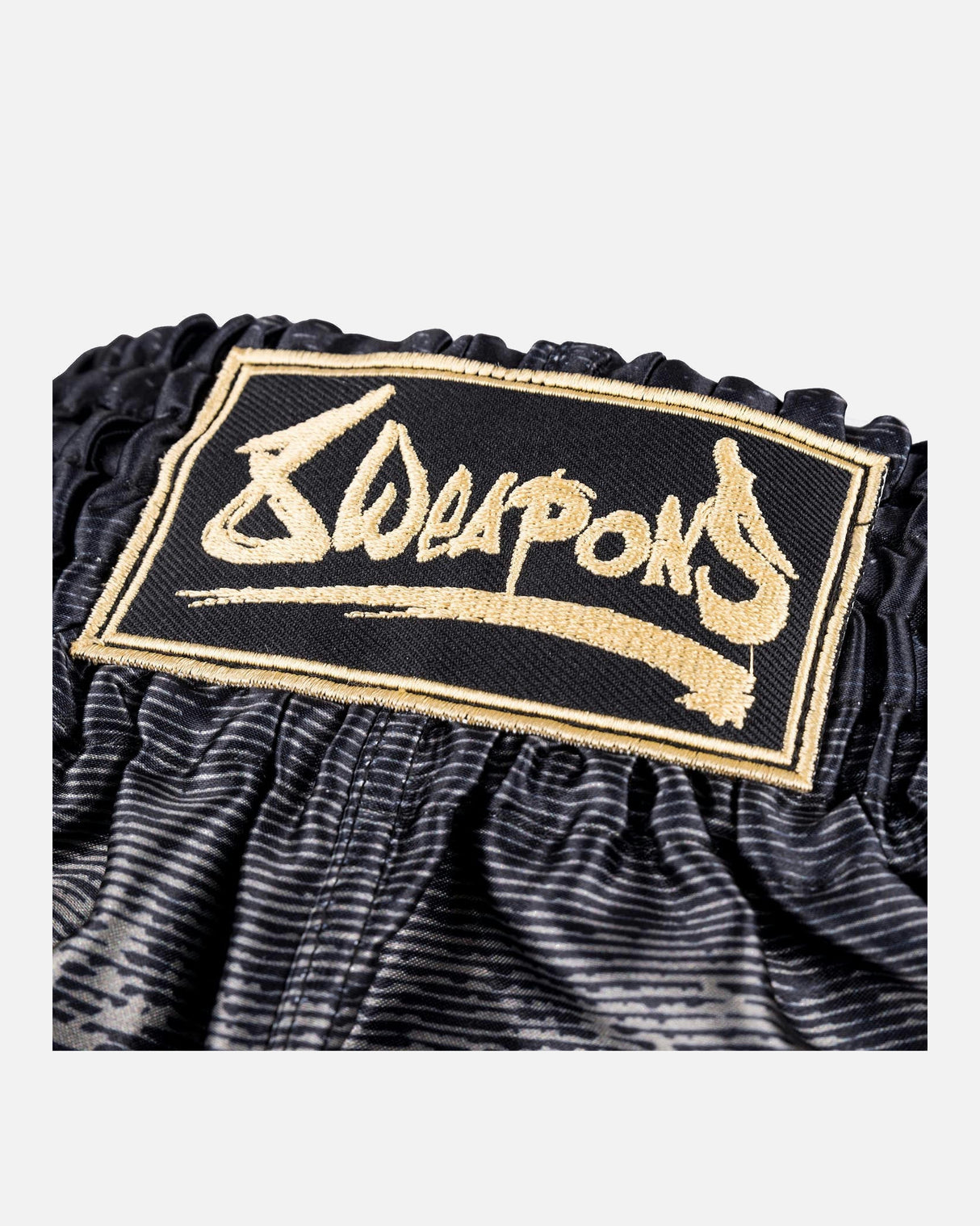 8 WEAPONS Muay Thai Shorts Hanuman - Zwart/Goud