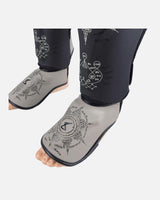 8 WEAPONS Scheenbeschermers 8 Ways Yant - Zwart/Zand