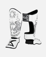 8 WEAPONS Scheenbeschermers Sak Yant Tigers - Wit/Zwart