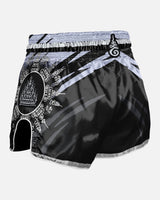 8 WEAPONS Muay Thai Shorts 8 Ways Yant - Zwart/Zilver