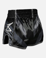 8 WEAPONS Muay Thai Shorts Shift - Zwart Mat