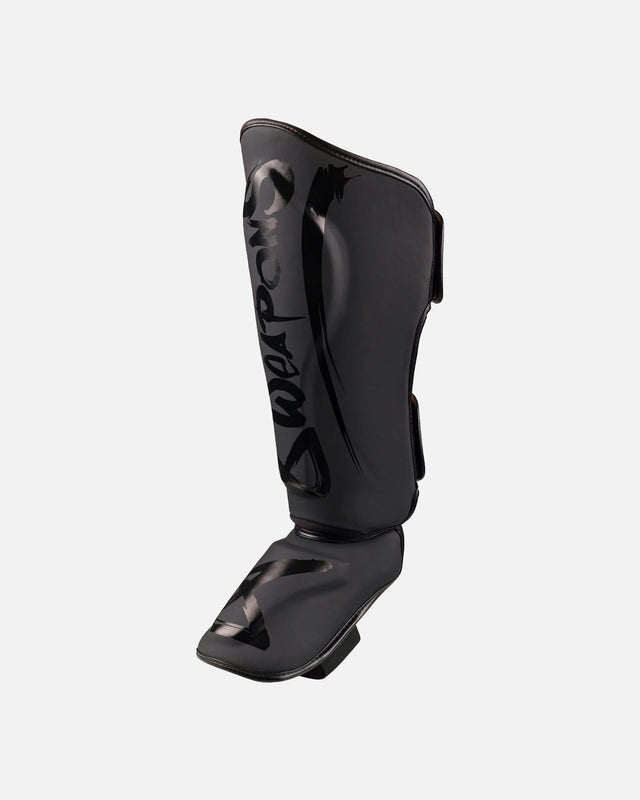 8 WEAPONS Benskydd Unlimited 2.0 – Svart