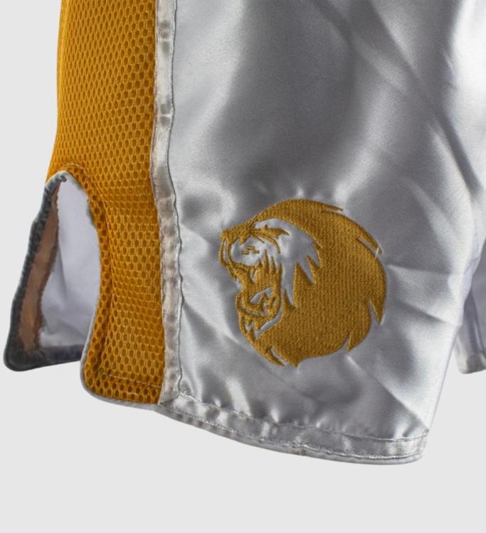 Super Pro Kickboks Broekje Brave - Wit/Goud - Shorts