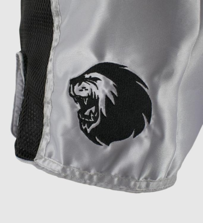 Super Pro Kickboks Broekje Brave - Wit/Zwart - Shorts