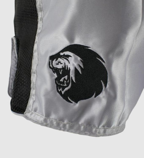Super Pro Kickboks Broekje Brave - Wit/Zwart - Shorts