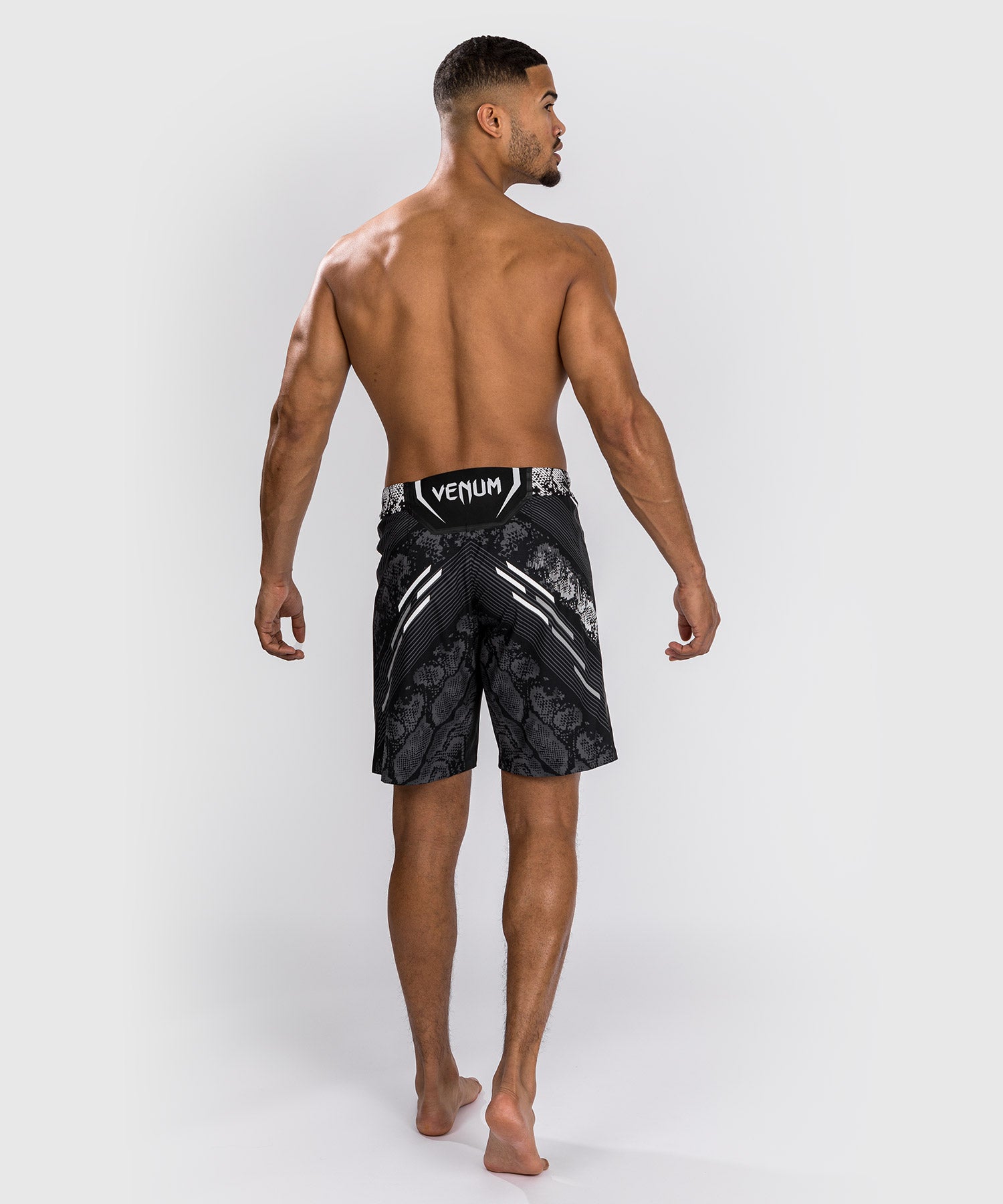 UFC Adrenaline Venum MMA Shorts Authentic Fight Night - Zwart - Shorts