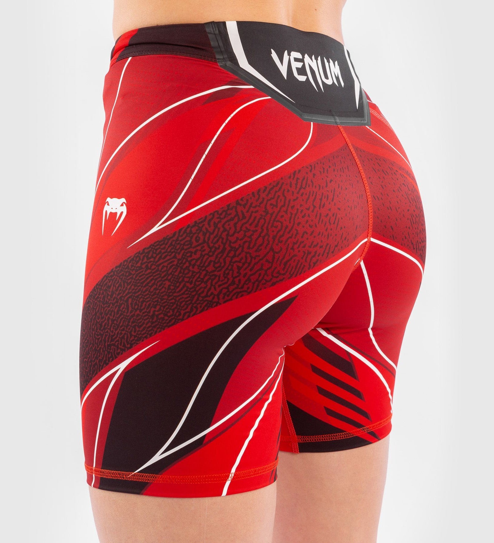 UFC Venum Shorts Dames - Rood - Shorts