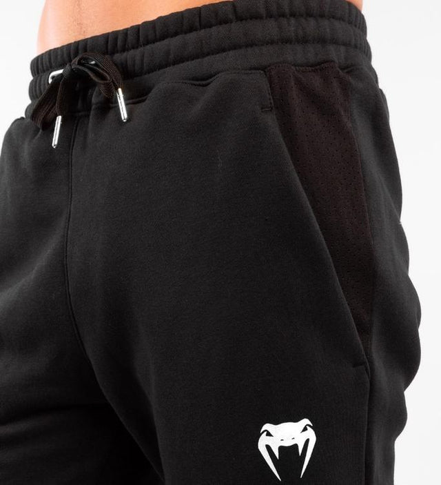 UFC Venum Trainingshosen – Schwarz/Weiß – Shorts