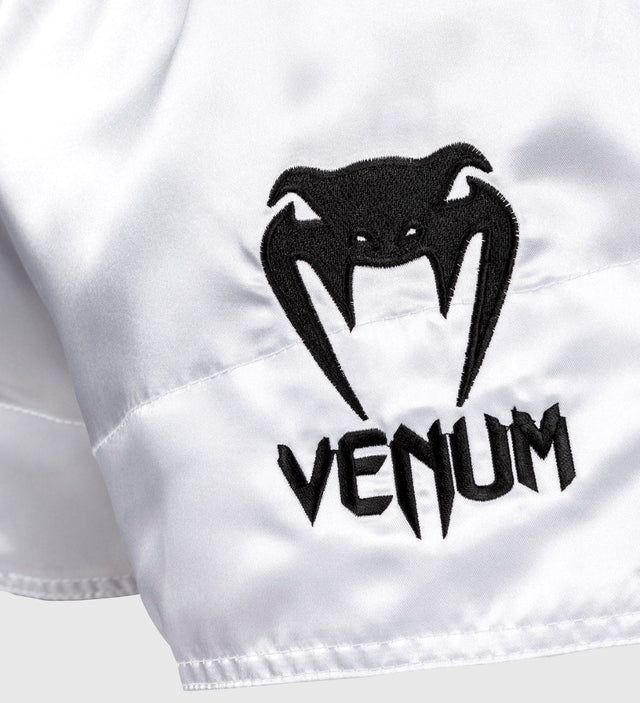 Calções de kickboxing Venum Classic – Branco/Preto