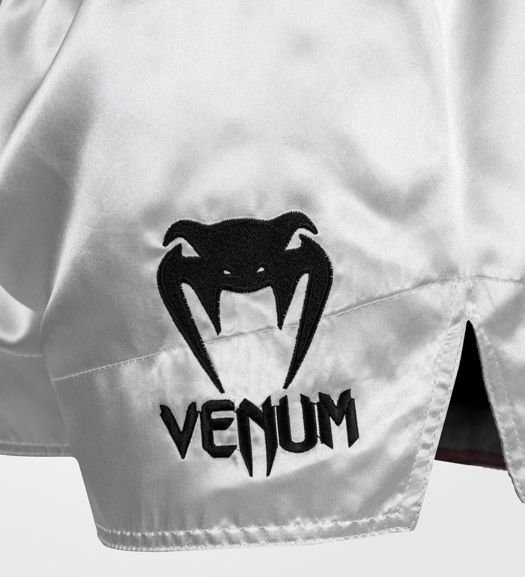 Venum Kickboks Broekje Classic - Zilver/Zwart - Shorts