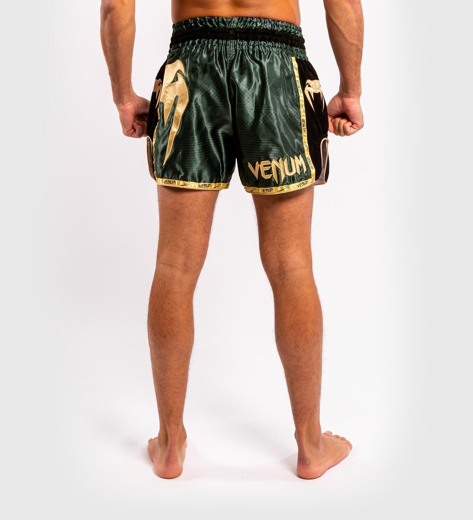 Venum Kickboks Broekje Giant - Groen/Camo - Shorts