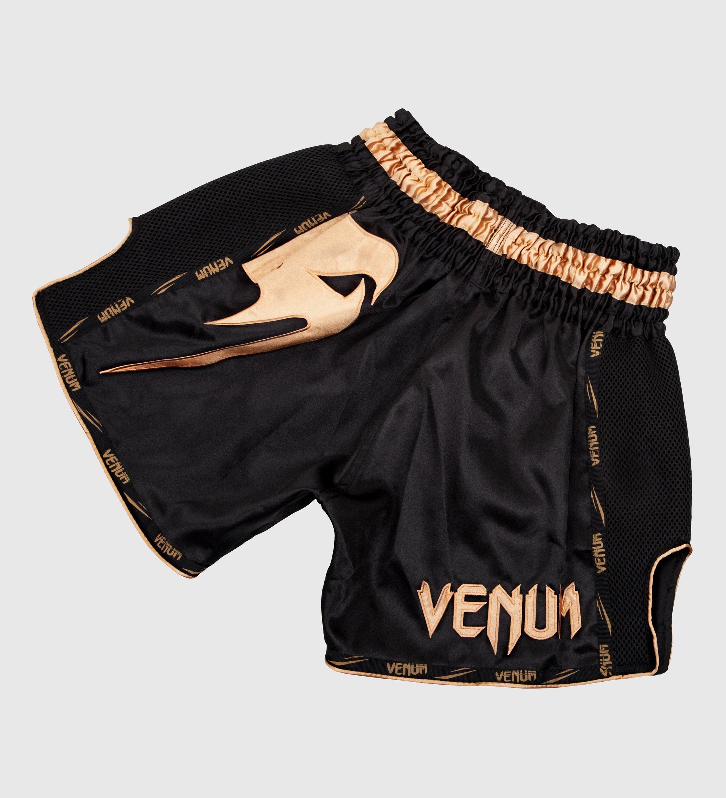 Venum Kickboks Broekje Giant - Zwart/Goud - Shorts