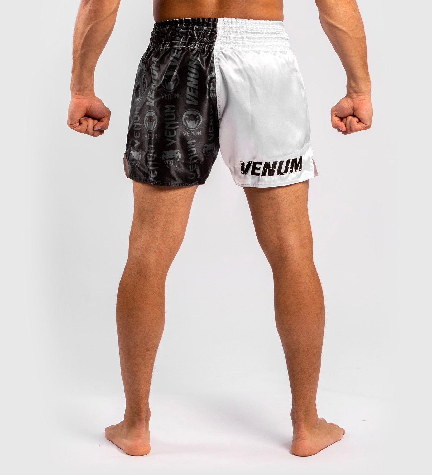 Venum Kickboks Broekje Logos - Zwart/Wit - Shorts