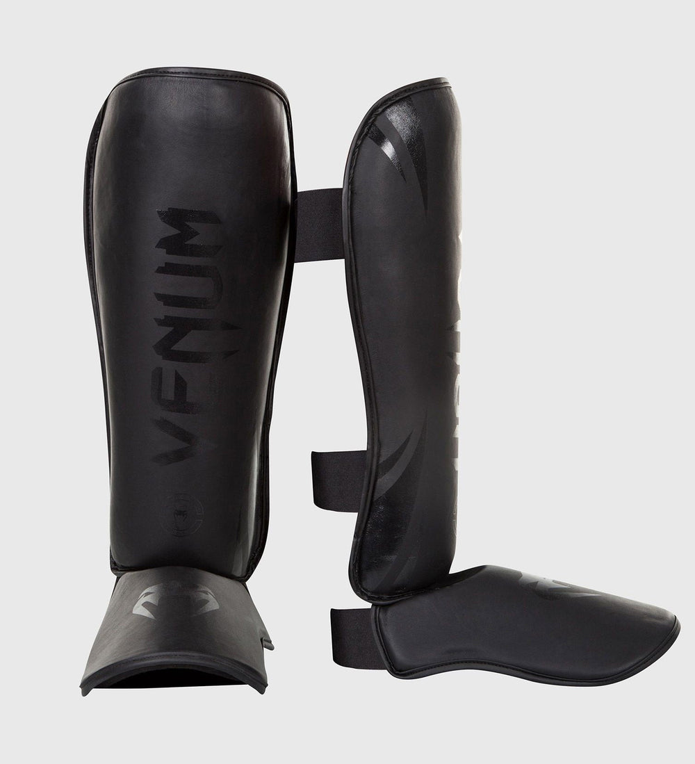 Venum Kickboks Scheenbeschermers Challenger - Zwart - Scheenbeschermers