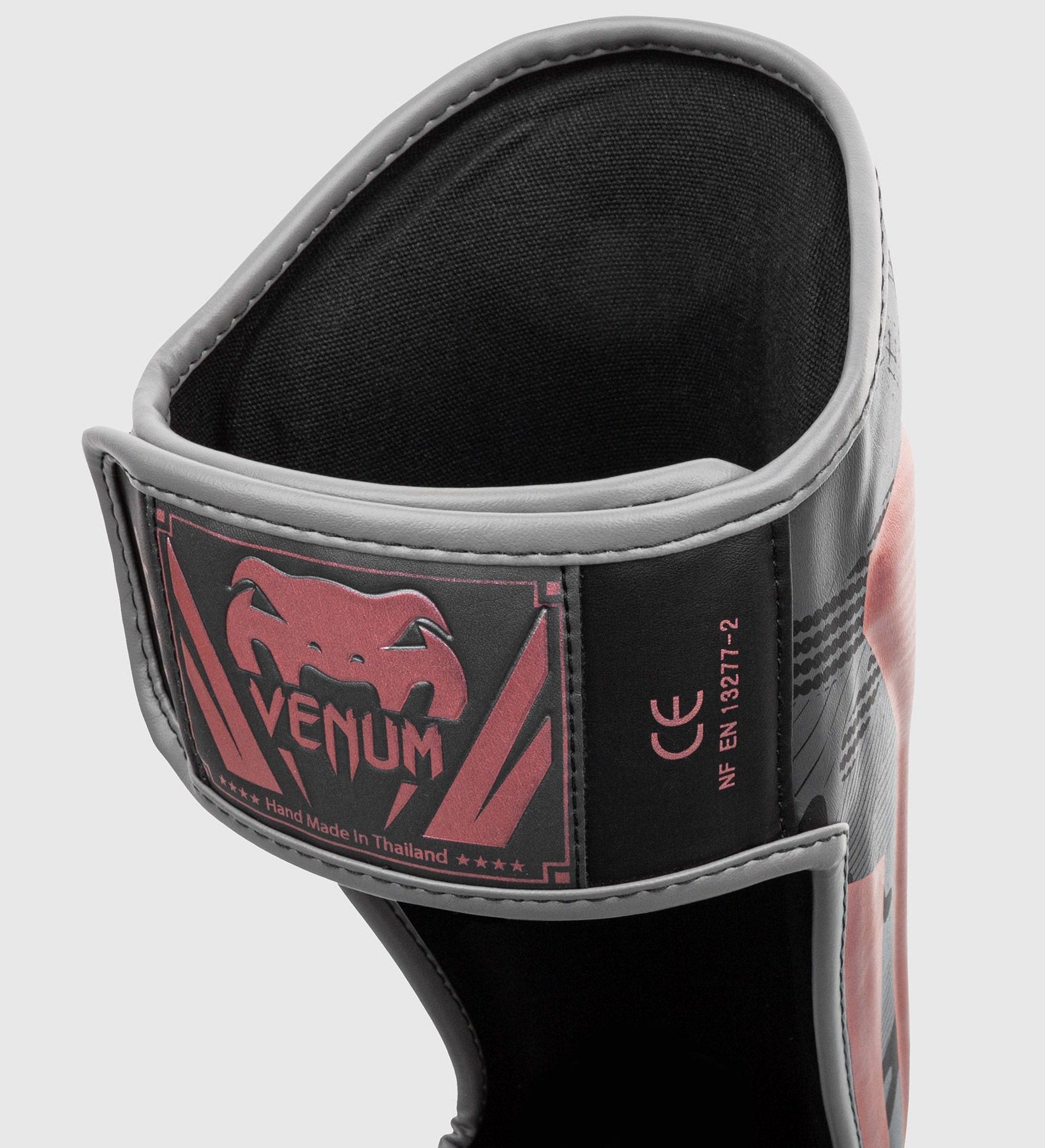 Venum Kickboks Scheenbeschermers Elite - Camo Grijs/Roze - Scheenbeschermers