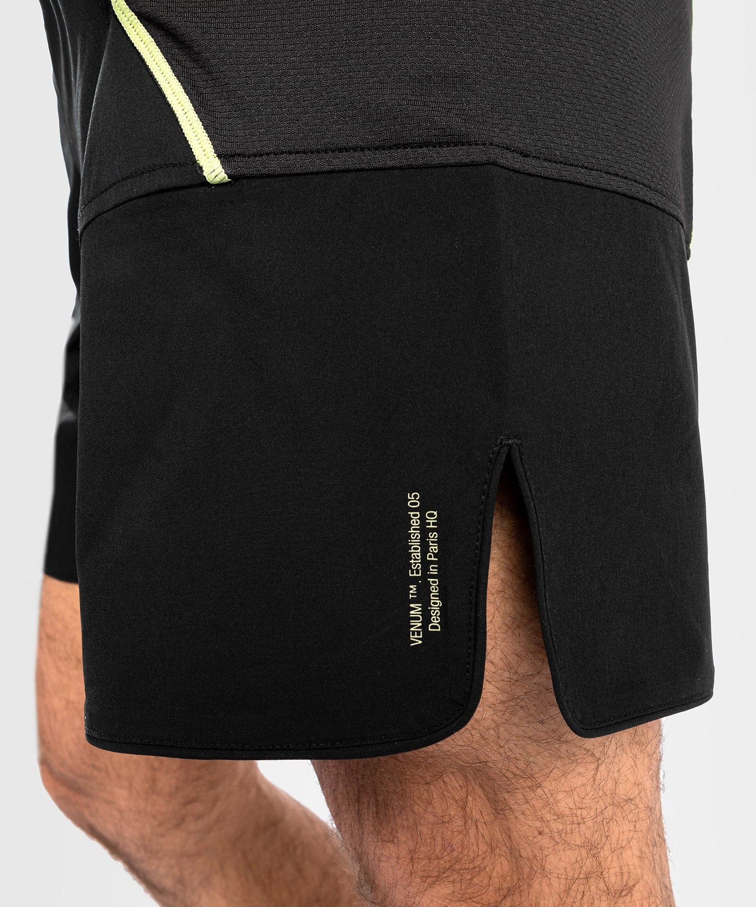 Venum MMA Broekje Fusion 2.0 - Zwart/Geel - Shorts