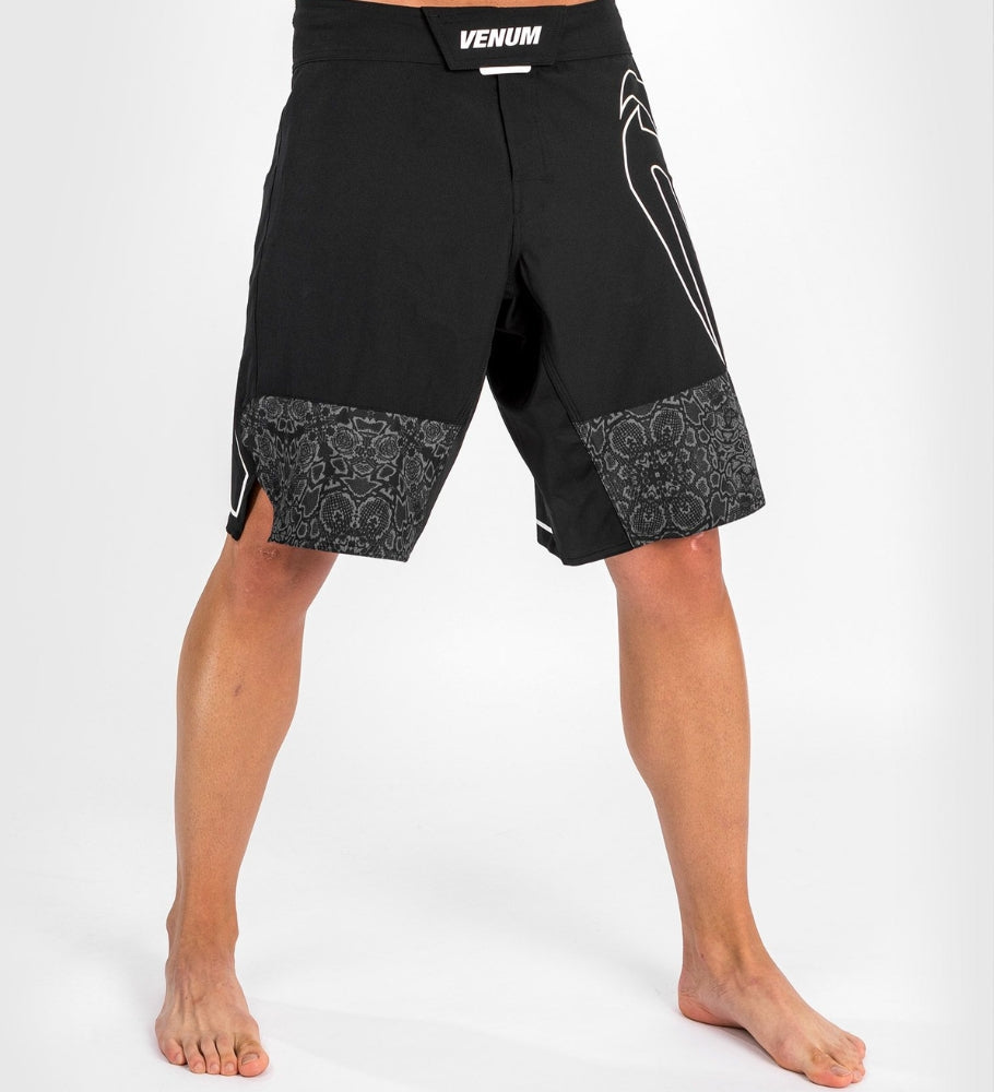 Venum MMA Broekje Light 4.0 - Zwart/Zwart - Shorts