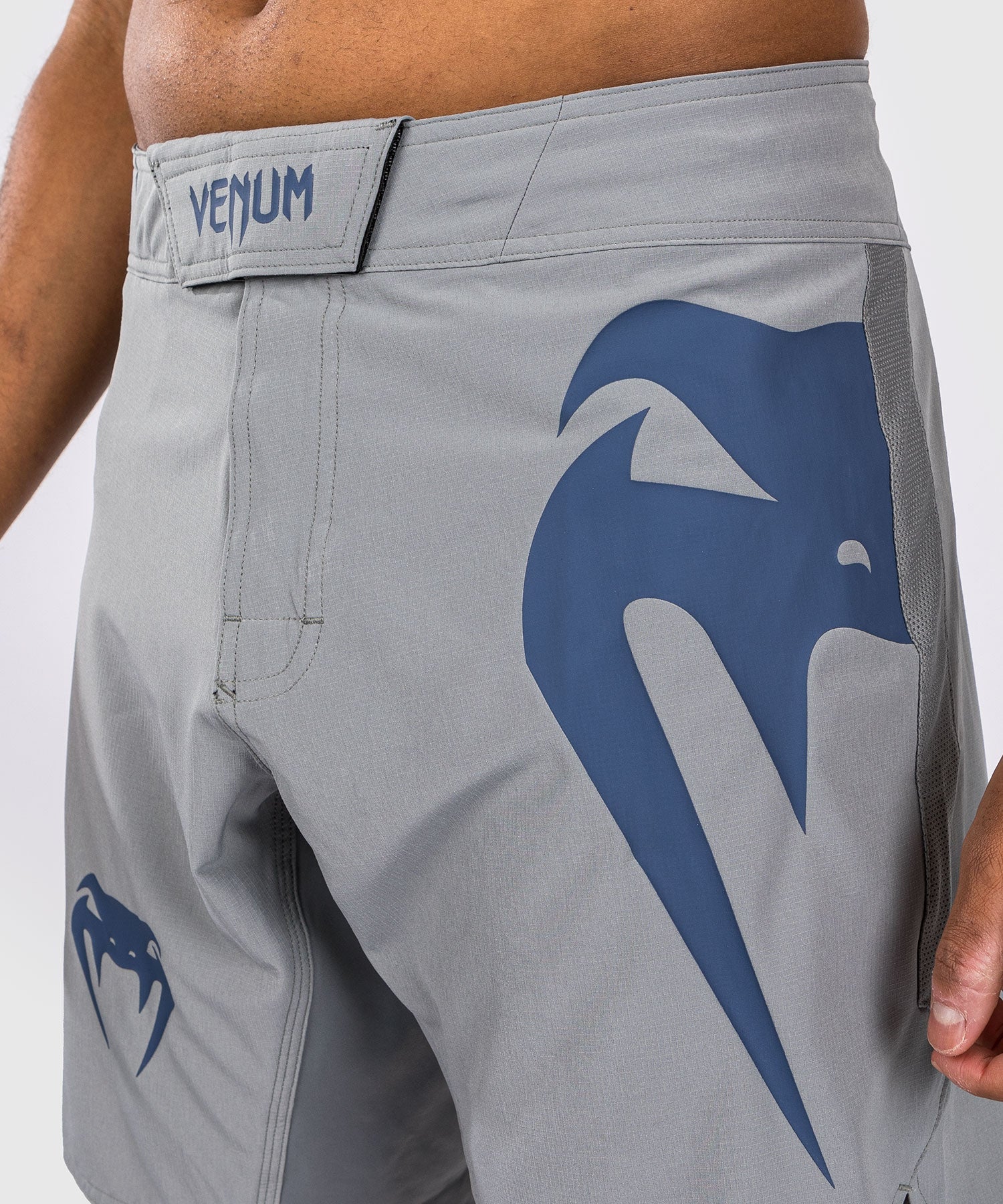 Venum MMA Broekje Light 5.0 - Grijs/Blauw - Shorts