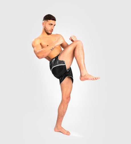 Venum Muay Thai Broekje Absolute 2.0 - Zwart/Zilver - Shorts