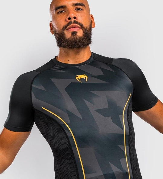 Venum Rashguard Razor Korte Mouwen - Zwart/Goud