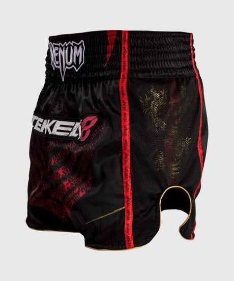 Venum x TEKKEN 8 Muay Thai Shorts - Marshall Law - Zwart/Rood/Goud
